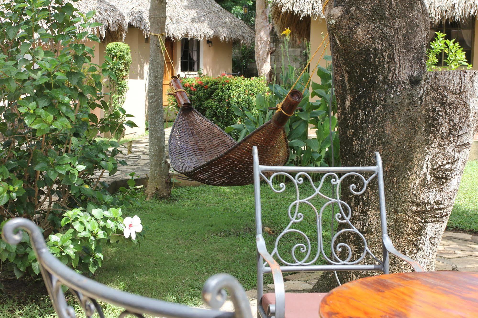 Hotel Mariposa León Exteriör bild