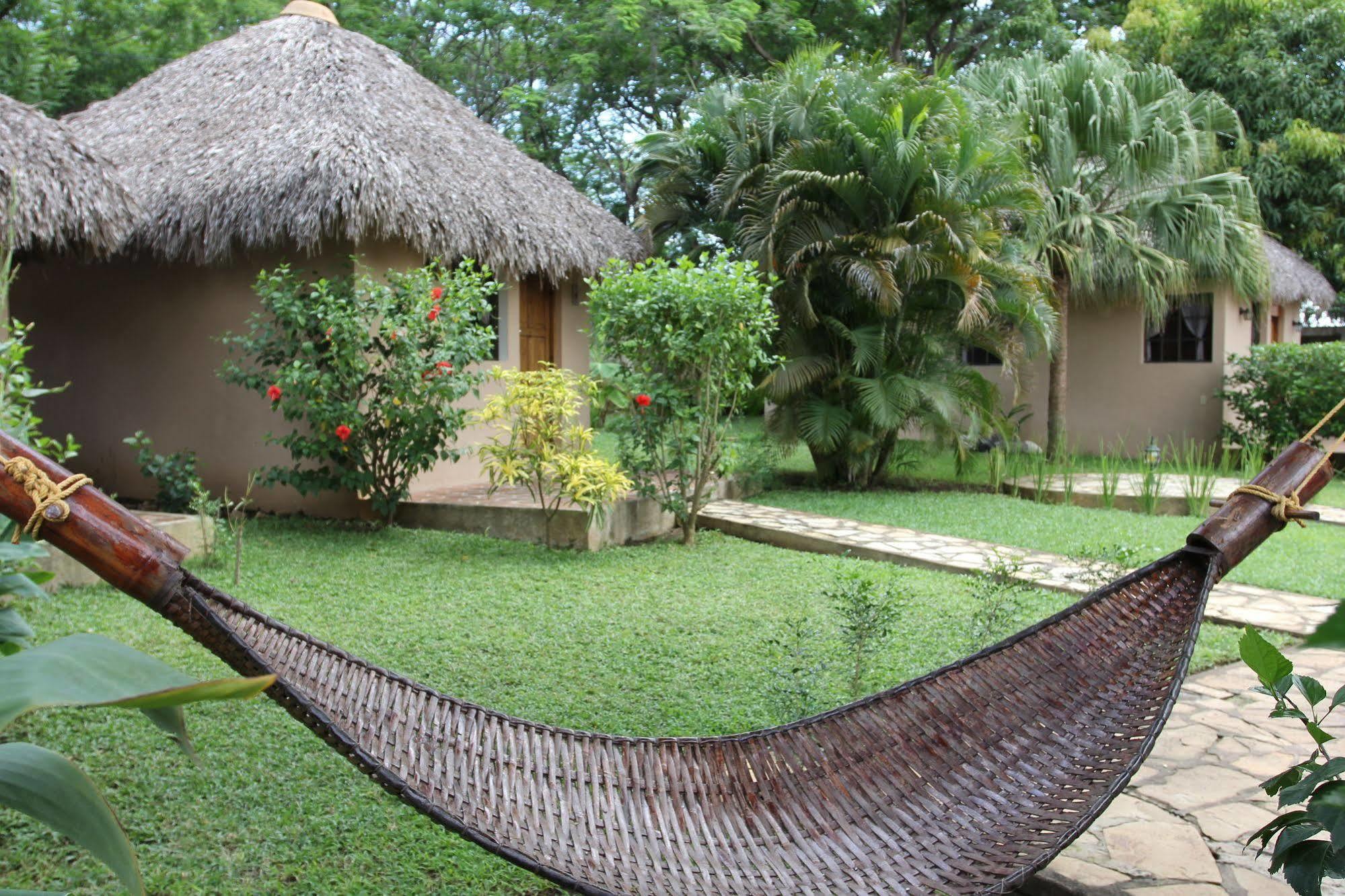 Hotel Mariposa León Exteriör bild